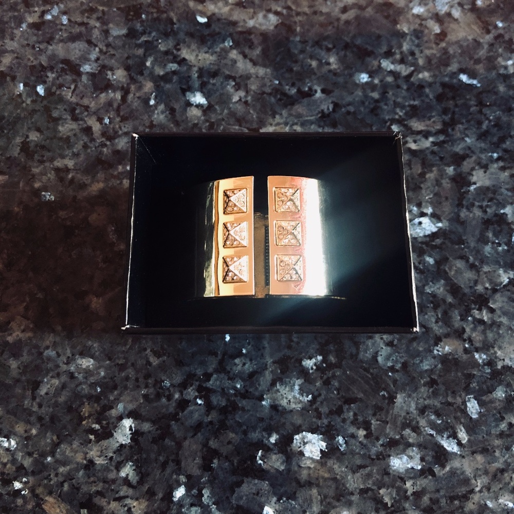 Victoria's Secret Light Gold Stud Bracelet